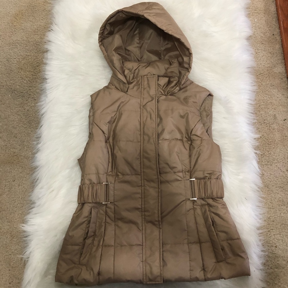 New York and company puffer vest